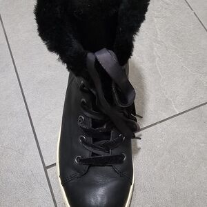 UGG Black Winter Boots with Fur Trim
